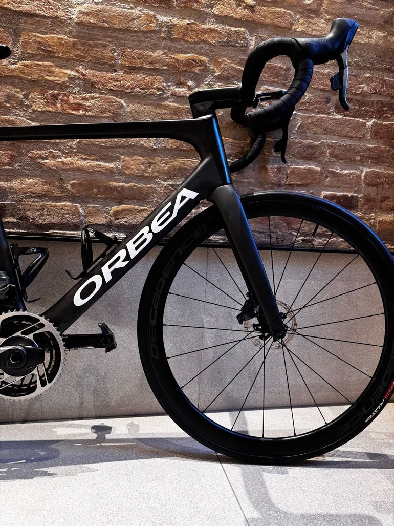 Used Orbea Orca SRAM Red eTap AXS 2023 Road & Gravel — image 10 of 13