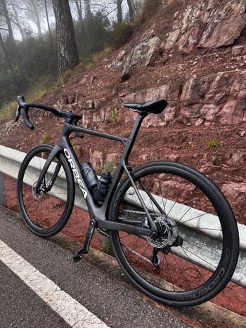 Used Orbea Orca SRAM Red eTap AXS 2023 Road & Gravel — image 4 of 13