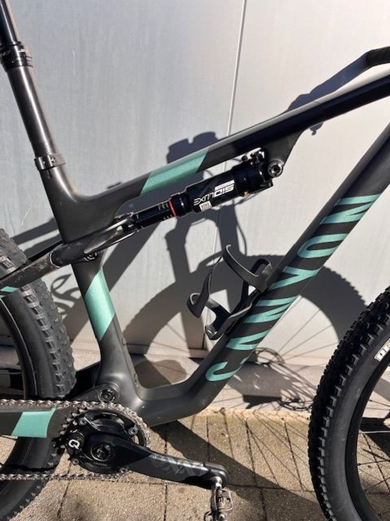 Použité Canyon CFR Limited 2022 Mountainbike — obrázek 2 z 17