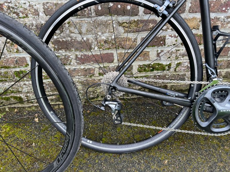 Used Trek Émonda SL 6 2017 2017 Road & Gravel, Black — image 7 of 9