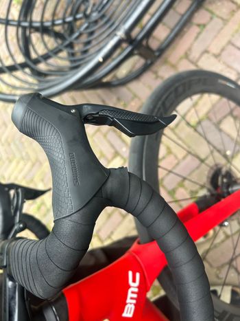 Used BMC Timemachine ROAD 01 FOUR 2020 2020 Road & Gravel, Red — image 8 of 10