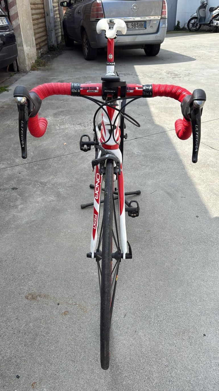Used Pinarello Dogma 60.1 Di2 Frameset 2011 2011 Road & Gravel, Bianco — image 10 of 11