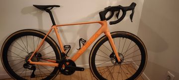 Tweedehands Orbea ORCA M20iLTD 2024 2024 Road & Gravel — afbeelding 1 van 11