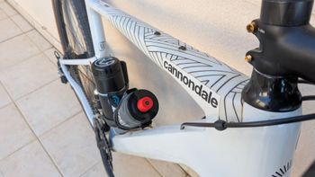 Used Cannondale Topstone Carbon 2 L 2023 2023 Road & Gravel, White — image 4 of 5