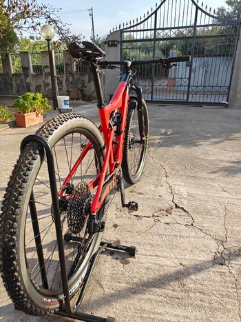 Used Orbea OIZ M11-AXS 2022 2022 Mountainbike, Rot, 29 — image 3 of 5