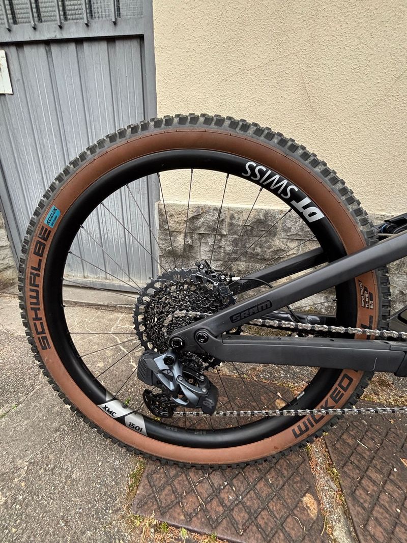 Canyon Neuron CF 9 SL 2024 2024 Mountainbike de segunda mano, Verde — imagen 5 de 8