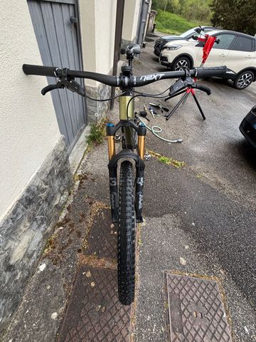 Canyon Neuron CF 9 SL 2024 2024 Mountainbike de segunda mano, Verde — imagen 6 de 8