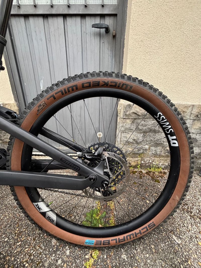 Canyon Neuron CF 9 SL 2024 2024 Mountainbike de segunda mano, Verde — imagen 4 de 8