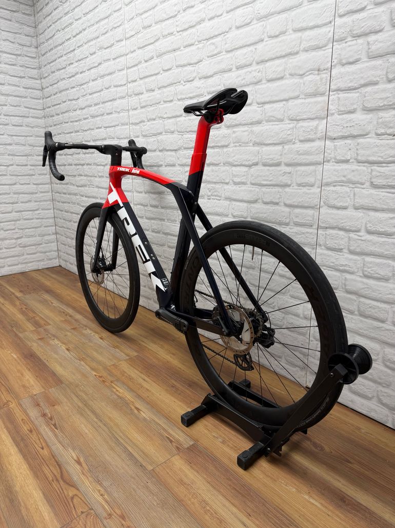 Used Trek Émonda SLR 7 2021 2021 Road & Gravel, Red — image 7 of 7