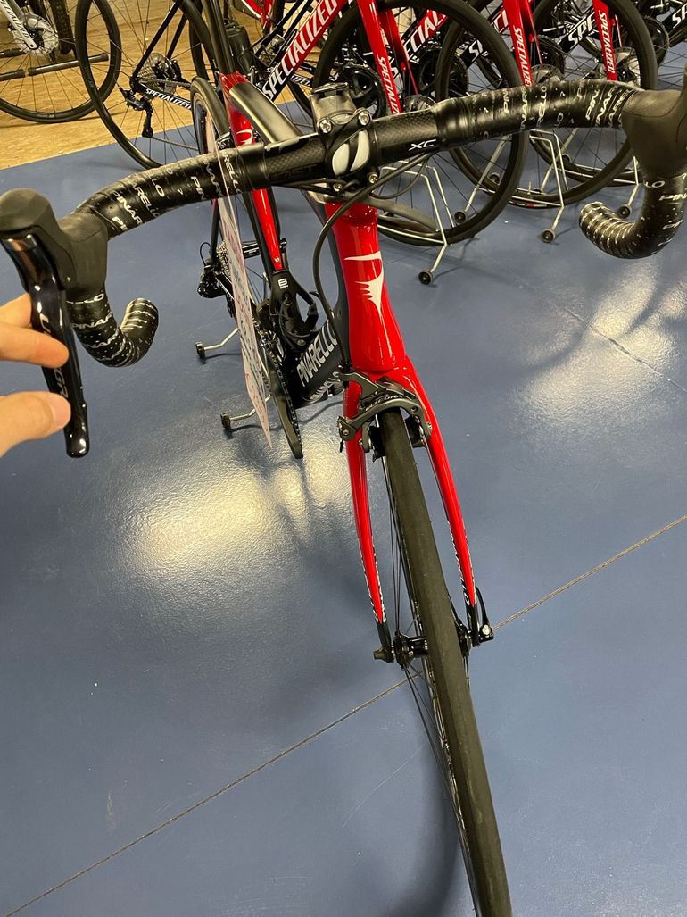 Used Pinarello Dogma Shimano Ultegra Di2 2016 Road & Gravel, Red — image 5 of 7