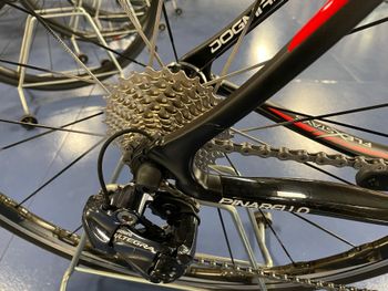 Used Pinarello Dogma Shimano Ultegra Di2 2016 Road & Gravel, Red — image 3 of 7
