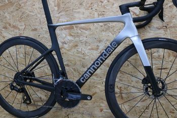 Used Cannondale SuperSix Evo Hi-Mod Dura Ace Di2 5.9kg 2023 Road & Gravel — image 3 of 9