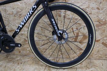 Used Specialized S-Works Tarmac SL8 - Shimano Dura-Ace Di2 2026 2026 Road & Gravel — image 3 of 10