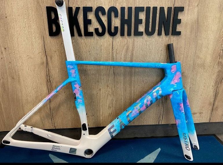 Used Factor Ostro Frameset 2026 Road & Gravel — image 1 of 9