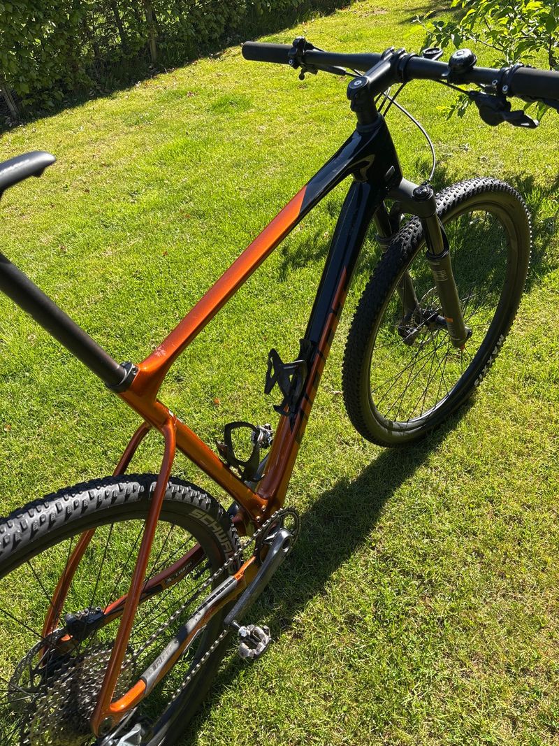Used Giant XTC, Advanced 29 2 2022 2022 Mountainbike, Black, 29 — image 3 of 7