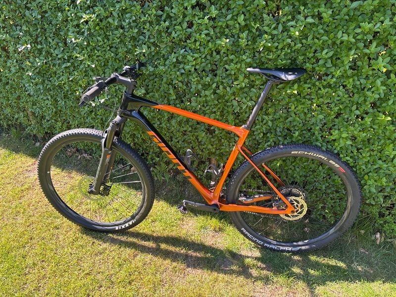 Used Giant XTC, Advanced 29 2 2022 2022 Mountainbike, Black, 29 — image 2 of 7