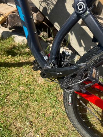 Used Scott Genius 750 2017 2017 Mountainbike, Black, 27.5 — image 4 of 11