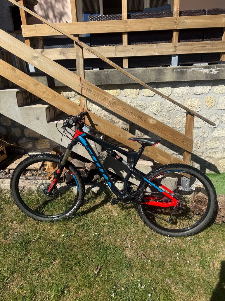Used Scott Genius 750 2017 2017 Mountainbike, Schwarz, 27.5 — image 2 of 11