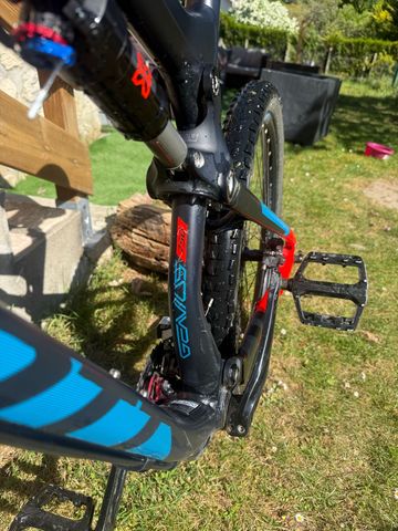 Used Scott Genius 750 2017 2017 Mountainbike, Black, 27.5 — image 8 of 11