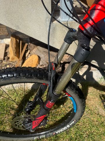 Used Scott Genius 750 2017 2017 Mountainbike, Black, 27.5 — image 6 of 11