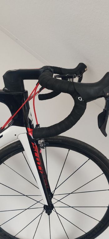 Used Scott Foil Shimano Ultegra 2017 Road & Gravel — image 2 of 9