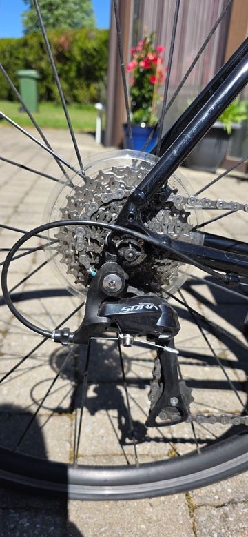Used Trek Domane AL 3 2018 2018 Road & Gravel, Black — image 4 of 6