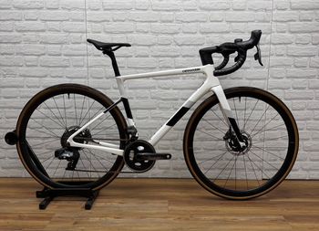 Cannondale, SuperSix EVO Carbon Disc Force eTap AXS 2020