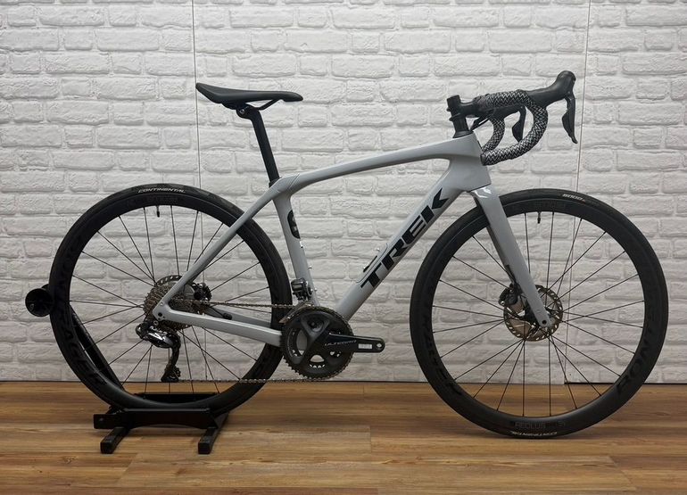 Used Trek Domane SL 7 Gen 4 2023 2023 Road & Gravel, Light Gray — image 1 of 6