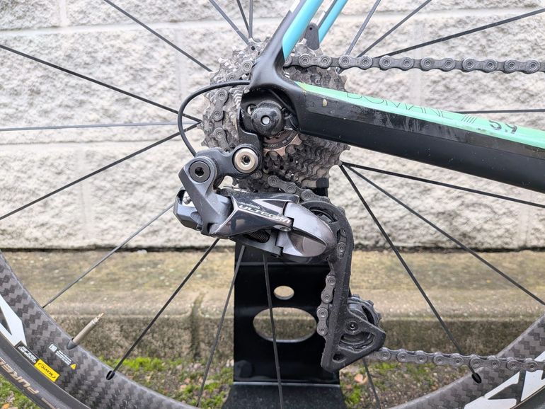 Used Trek Domane 5.9 Compact 2014 2014 Road & Gravel, Black — image 17 of 17