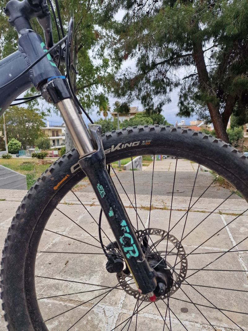 Used Kona Fire Mountain 2020 2020 Mountainbike, Blue, 27.5 — image 8 of 11