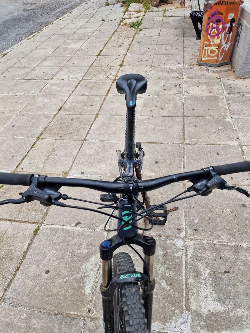 Used Kona Fire Mountain 2020 2020 Mountainbike, Blue, 27.5 — image 6 of 11