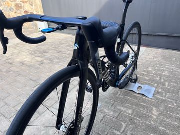 Factor Ostro SRAM Red eTap AXS 2024 Road & Gravel d'occasion — image 10 sur 11