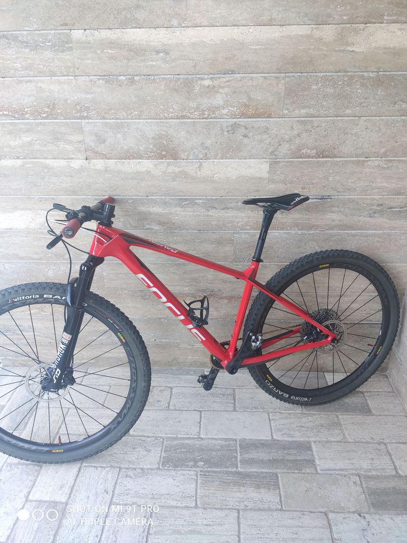Focus RAVEN MAX Team 2018 2018 Mountainbike de segunda mano, Rojo — imagen 1 de 9
