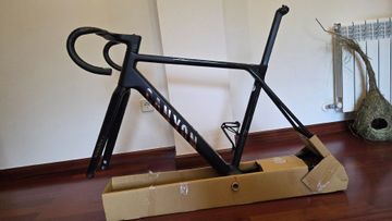 Gebrauchtes Canyon Ultimate CF SLX 8 Di2 2023 Frameset 2023 Road & Gravel