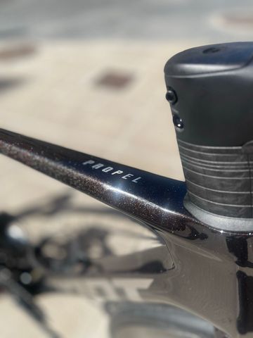 Used Giant Propel SRAM Force eTap AXS 2027 Road & Gravel, Black — image 5 of 7