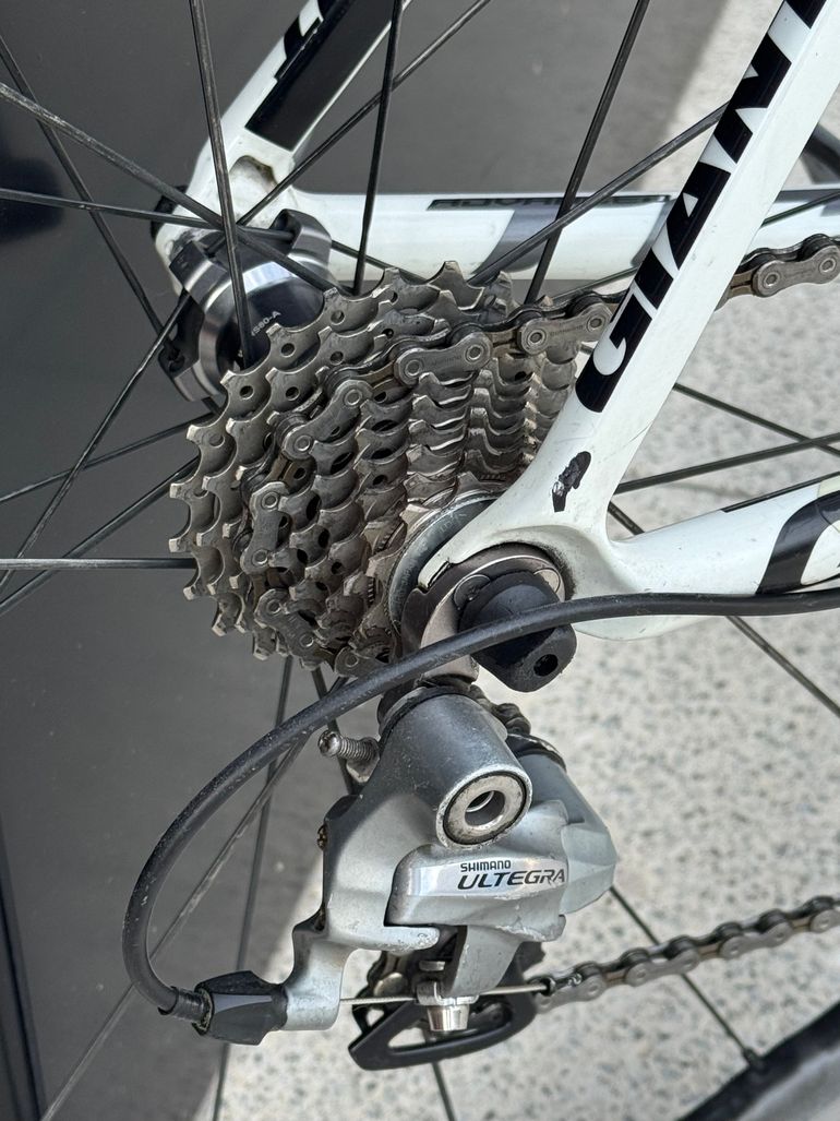 Used Giant Tcr Shimano Ultegra 2011 Road & Gravel — image 7 of 10