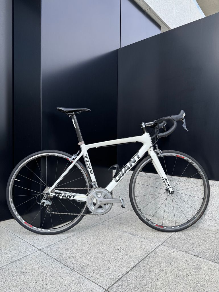 Used Giant Tcr Shimano Ultegra 2011 Road & Gravel — image 1 of 10