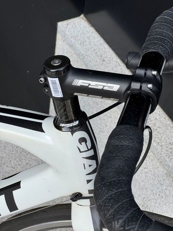 Used Giant Tcr Shimano Ultegra 2011 Road & Gravel — image 3 of 10