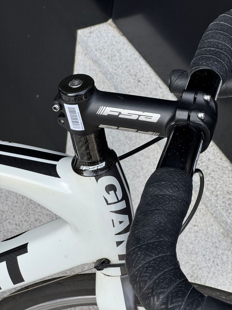 Used Giant Tcr Shimano Ultegra 2011 Road & Gravel — image 3 of 10