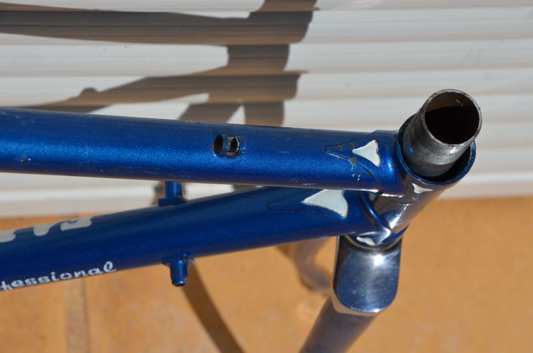 Used Famina Vintage Famina Professional Road Bike Frame And Fork Made From Columbus Aelle Steel Tubing. Frameset 1979 Road & Gravel, Blue — image 18 of 37