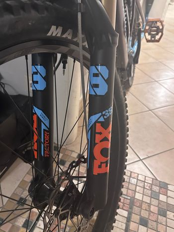 Used Mondraker LEVEL RR 2023 2023 Mountainbike, Purple, 29 — image 2 of 8