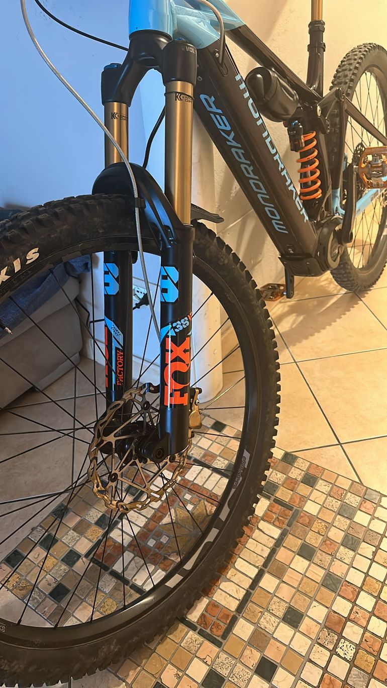 Used Mondraker LEVEL RR 2023 2023 Mountainbike, Purple, 29 — image 7 of 8
