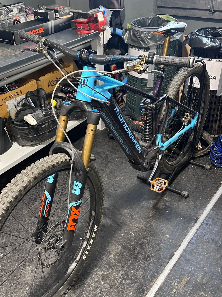 Used Mondraker LEVEL RR 2023 2023 Mountainbike, Purple, 29 — image 4 of 8