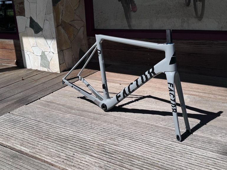 Used Factor O2 Frameset 2025 Road & Gravel, Light Gray — image 2 of 3
