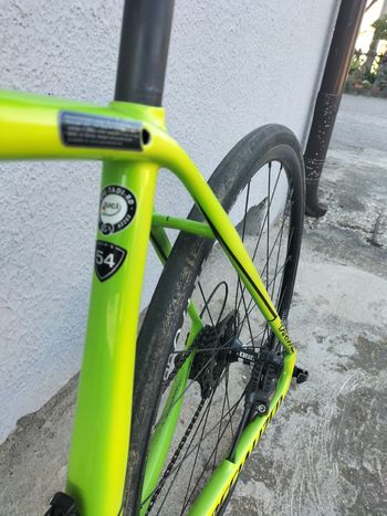 Used Specialized Tarmac Expert Disc 2017 2017 Road & Gravel — image 4 of 6