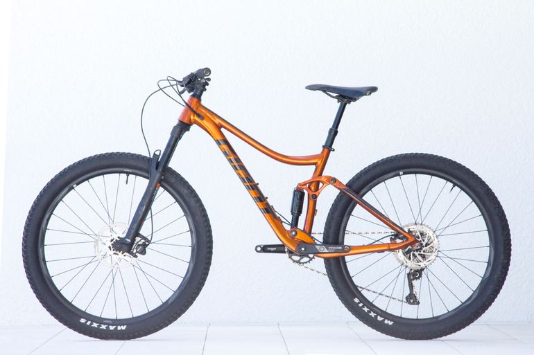 Used Giant Stance 2022 2022 Mountainbike, Orange, 27.5 — image 2 of 29