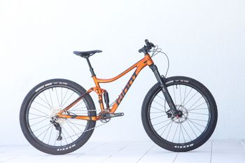 Used Giant Stance 2022 2022 Mountainbike, Orange, 27.5 — image 1 of 29