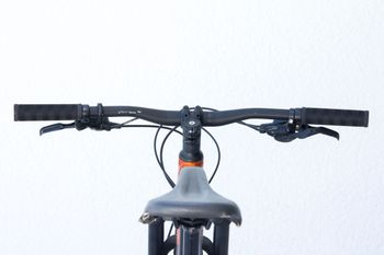 Used Giant Stance 2022 2022 Mountainbike, Orange, 27.5 — image 26 of 29