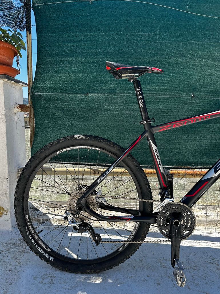 Used BH BH Custom Shimano Deore XT 2014 Mountainbike, Red — image 3 of 9