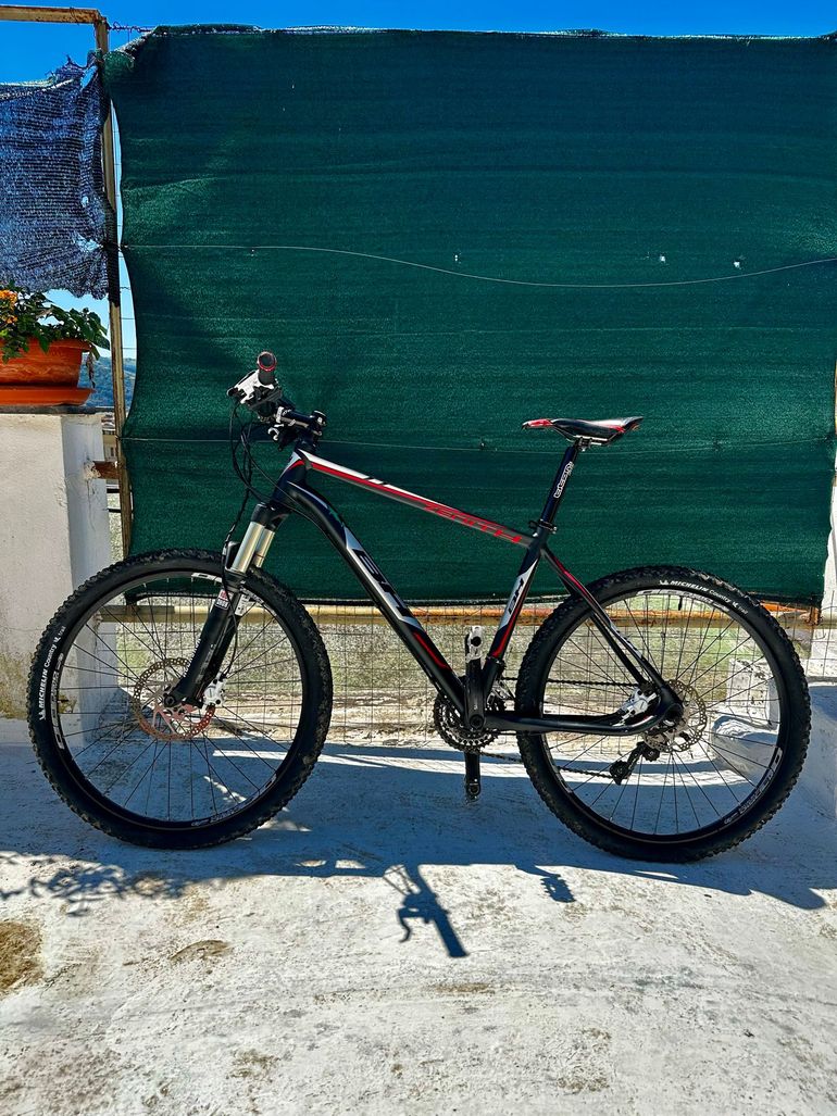 Used BH BH Custom Shimano Deore XT 2014 Mountainbike, Red — image 2 of 9
